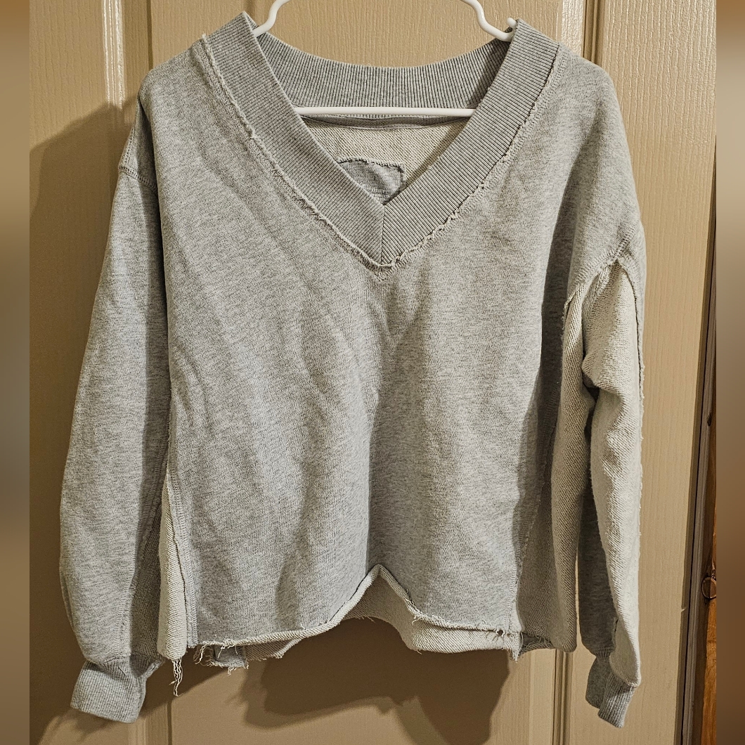 Aerie Two Toned Gray Patchwork Pullover V Neck Sweater Size Xxs